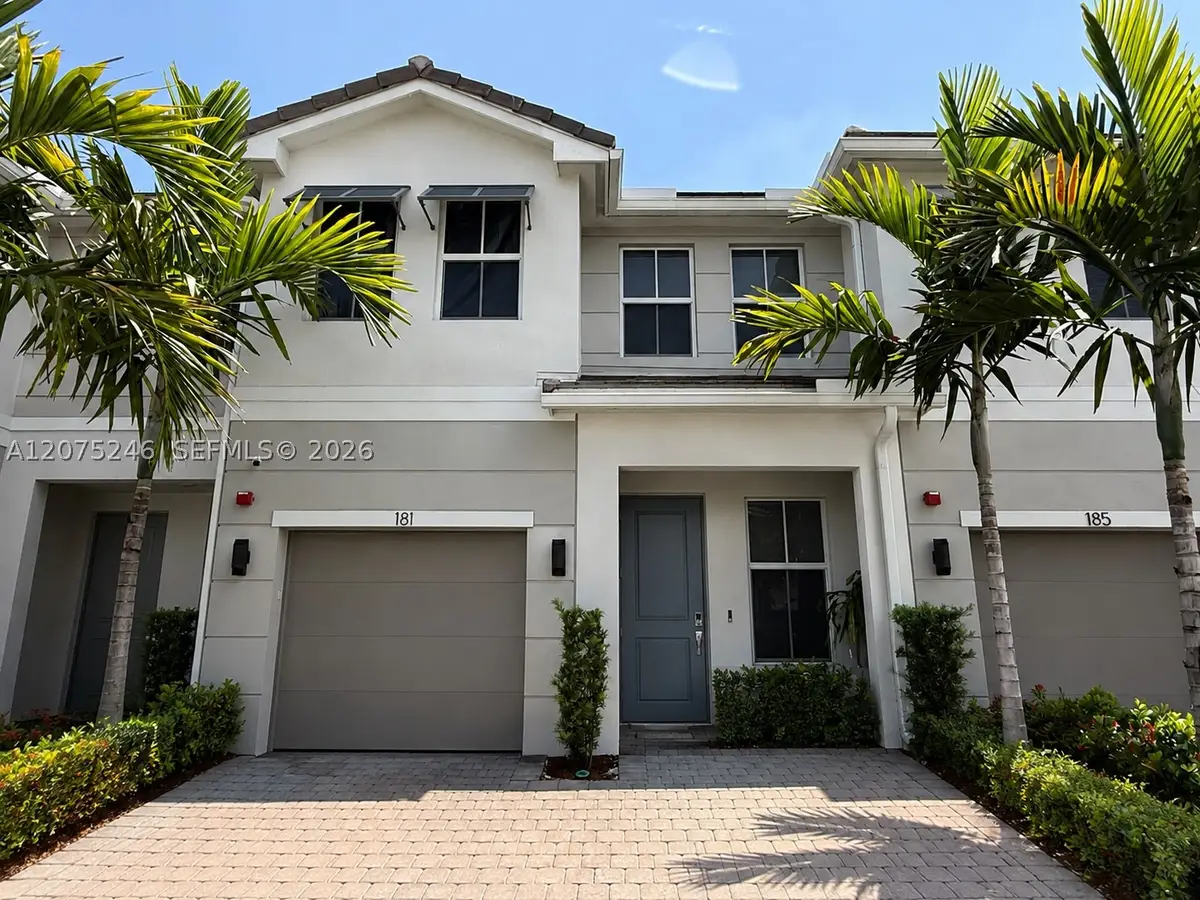 181 SW 170th Ave, Pembroke Pines, FL 33027 - #1