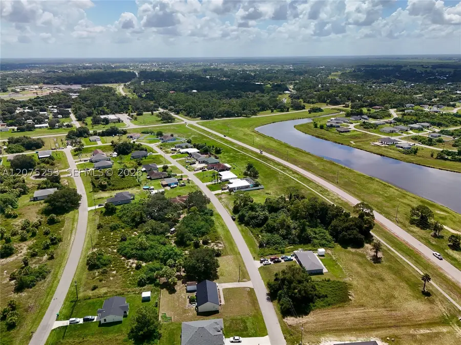 2038 S Montana Cir, Port Labelle, FL 33935 - #3
