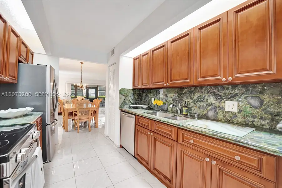 800 SW 137th Ave #101G, Pembroke Pines, FL 33027 - #3