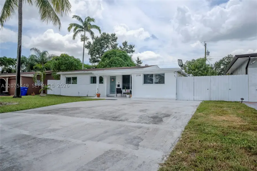 6944 SW 10th Ct, Pembroke Pines, FL 33023 - #2