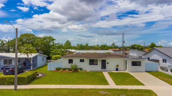 4212 SW 98th Ave, Miami, FL 33165
