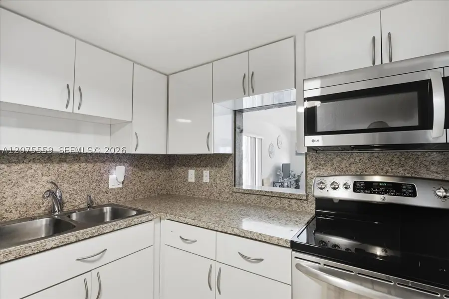 3105 NE 28th St #1B, Fort Lauderdale, FL 33308 - #3