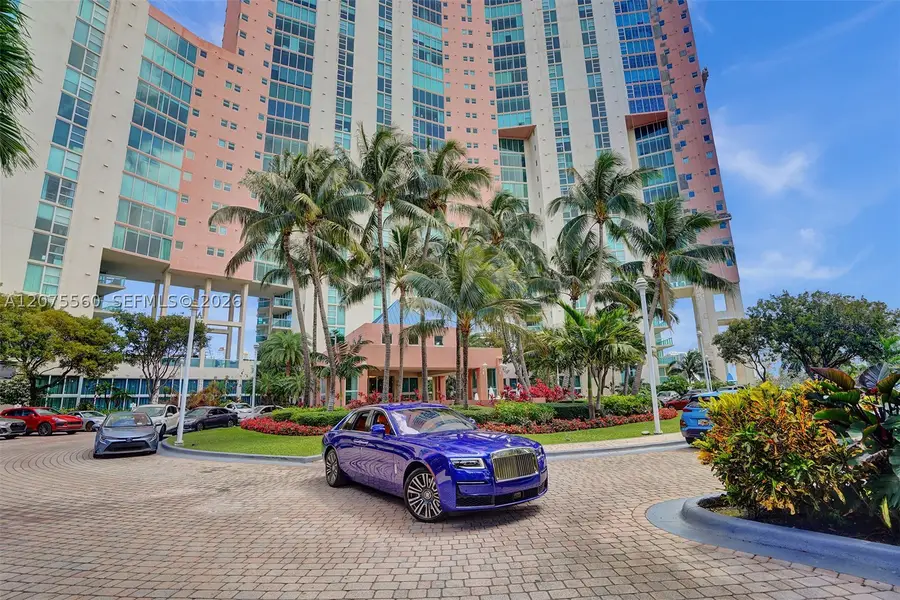 3370 Hidden Bay Dr #815, Aventura, FL 33180 - #2