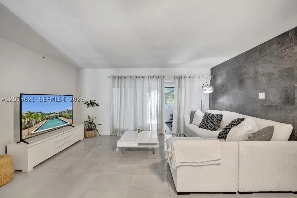 3000 NW 5th Ter #112, Pompano Beach, FL 33064 - #1