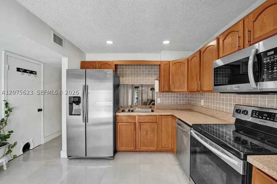 3000 NW 5th Ter #112, Pompano Beach, FL 33064 - #3