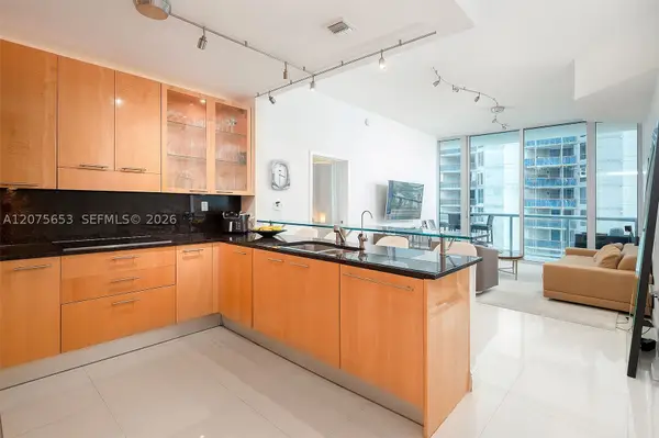 6799 Collins Ave #510, Miami Beach, FL 33141