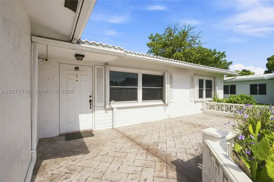 1431 NW 85th Way, Plantation, FL 33322 - #3