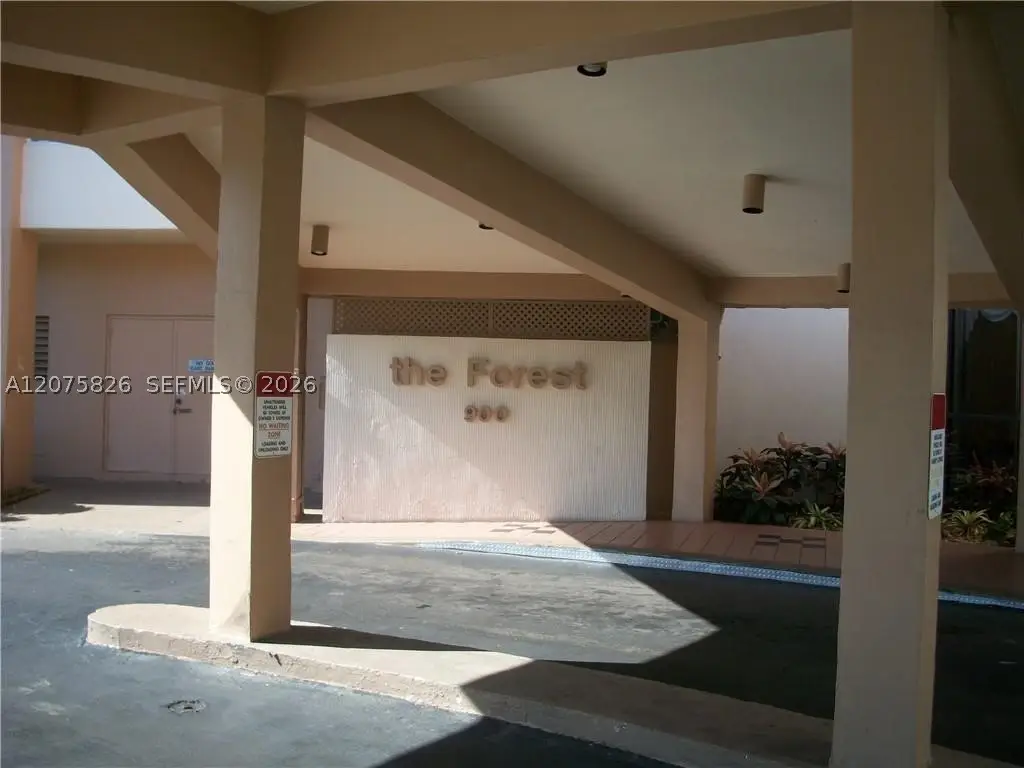 900 St Charles Pl #PH5, Pembroke Pines, FL 33026 - #1