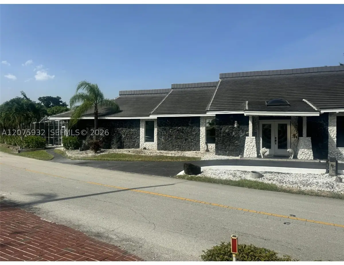4608 Bayberry Ln, Tamarac, FL 33319 - #1