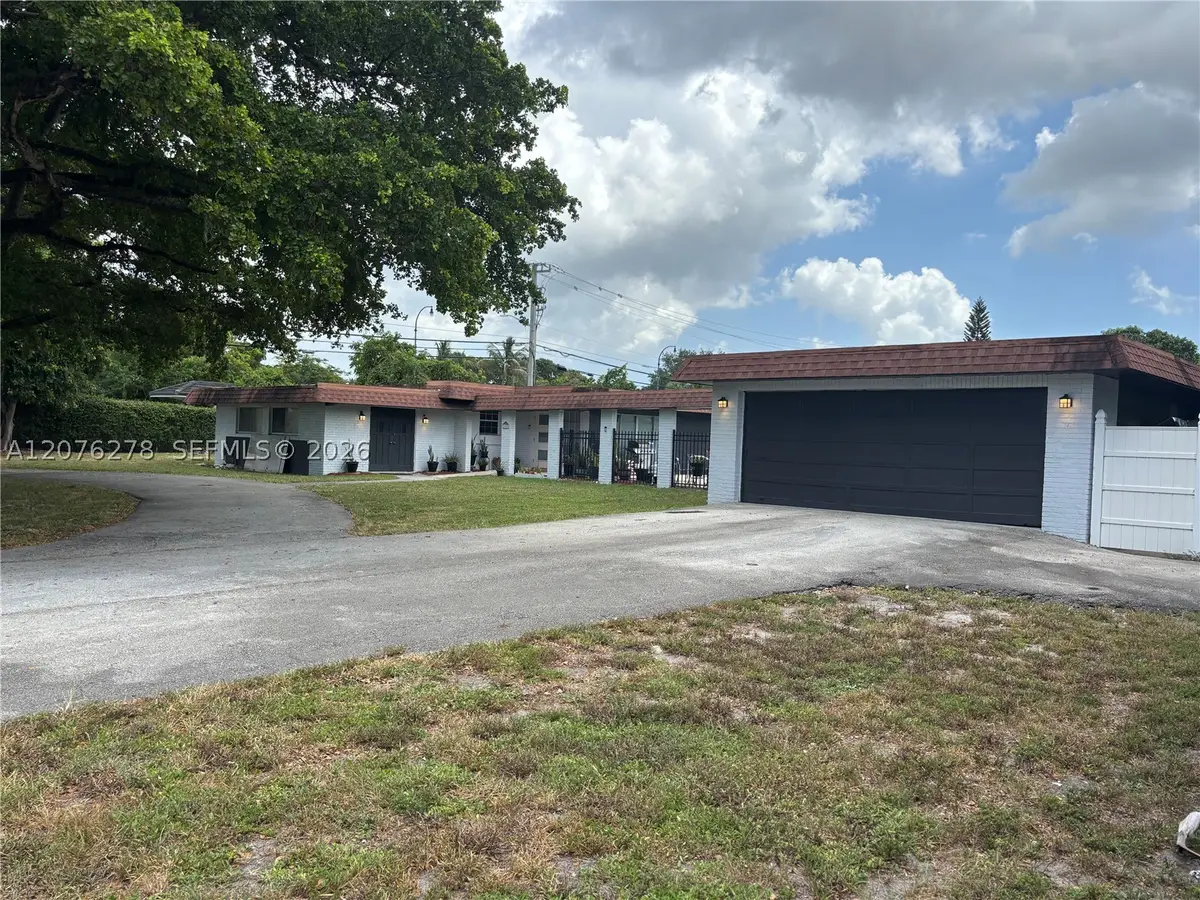10 SW 46th Ave, Plantation, FL 33317 - #1
