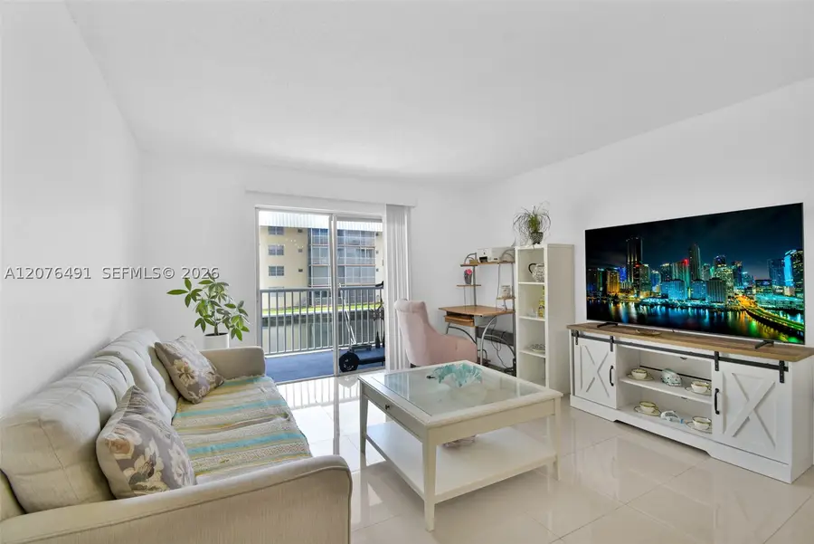 3527 NE 168th St #203, North Miami Beach, FL 33160 - #3