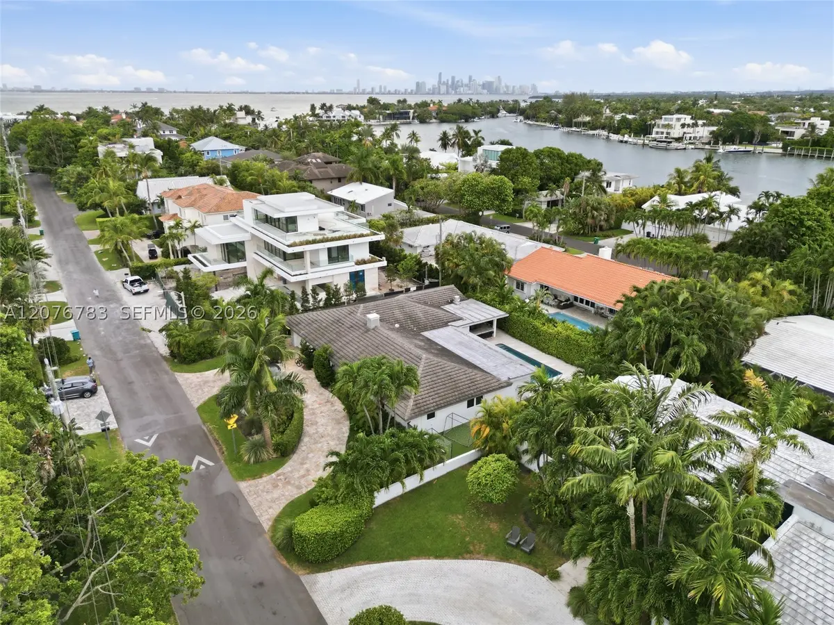 571 S Mashta Dr, Key Biscayne, FL 33149 - #1