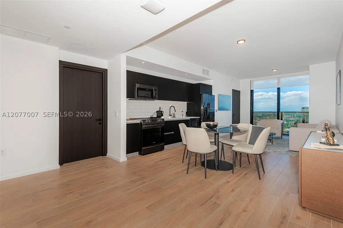 398 NE 5th #4118, Miami, FL 33132 - #1