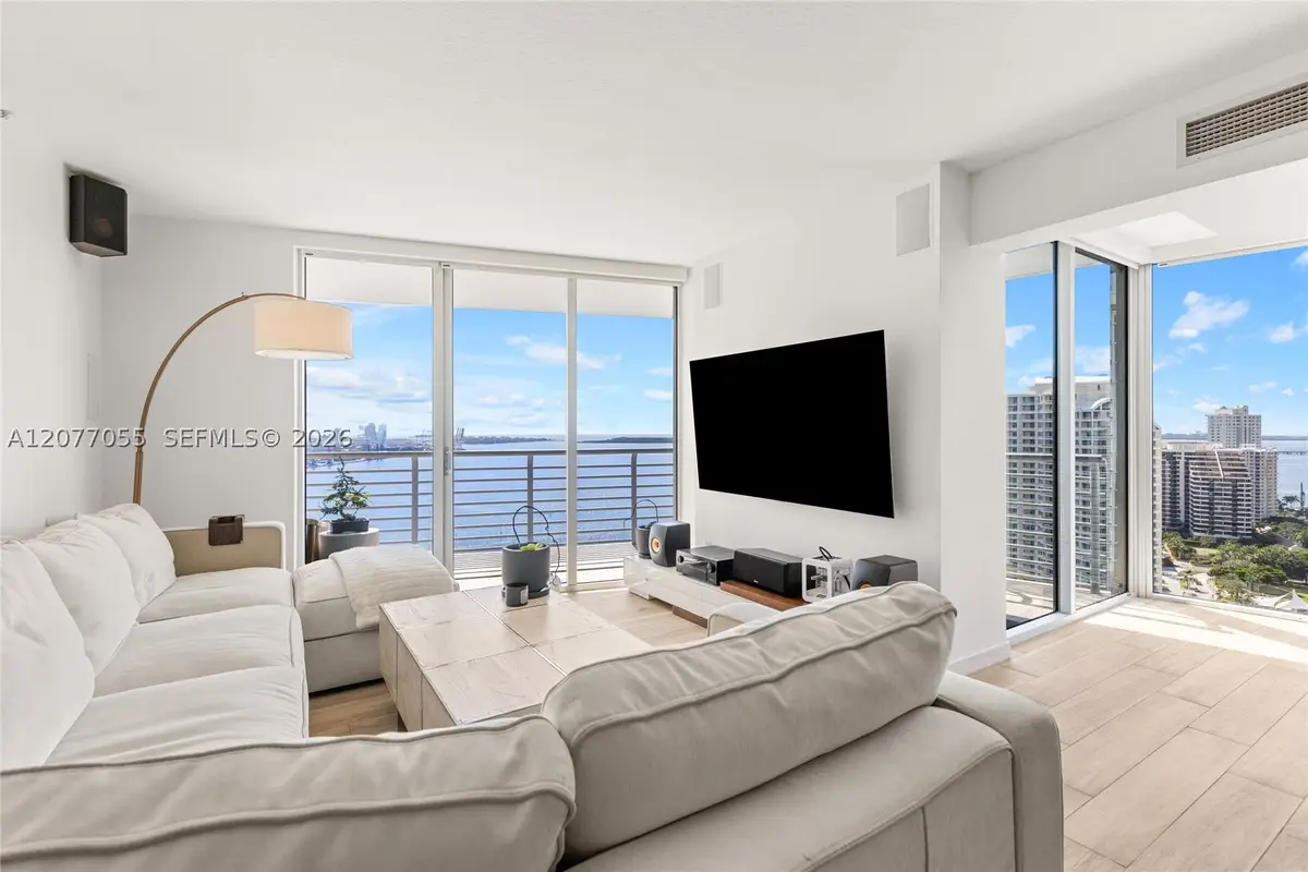 325 S Biscayne Blvd #2723, Miami, FL 33131 - #1