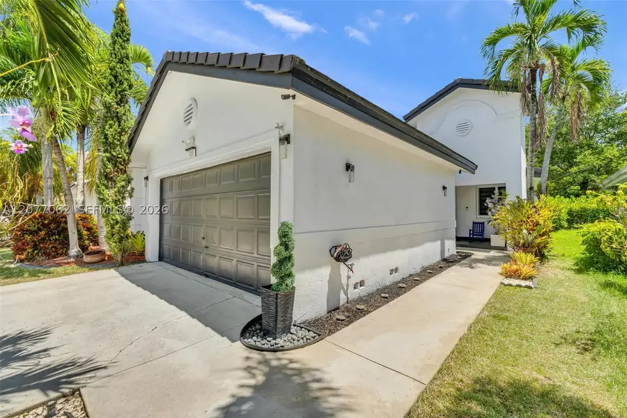 631 SW 176th Ave, Pembroke Pines, FL 33029 - #3