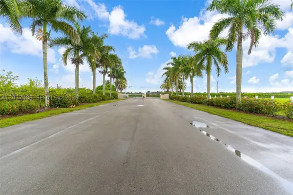 35250 SW 218 Ave, Homestead, FL 33034