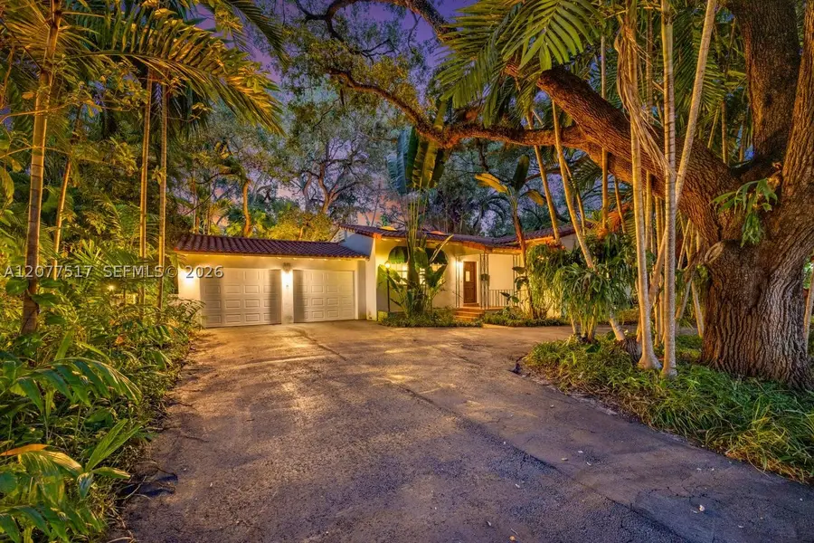 5111 Maggiore St, Coral Gables, FL 33146 - #2