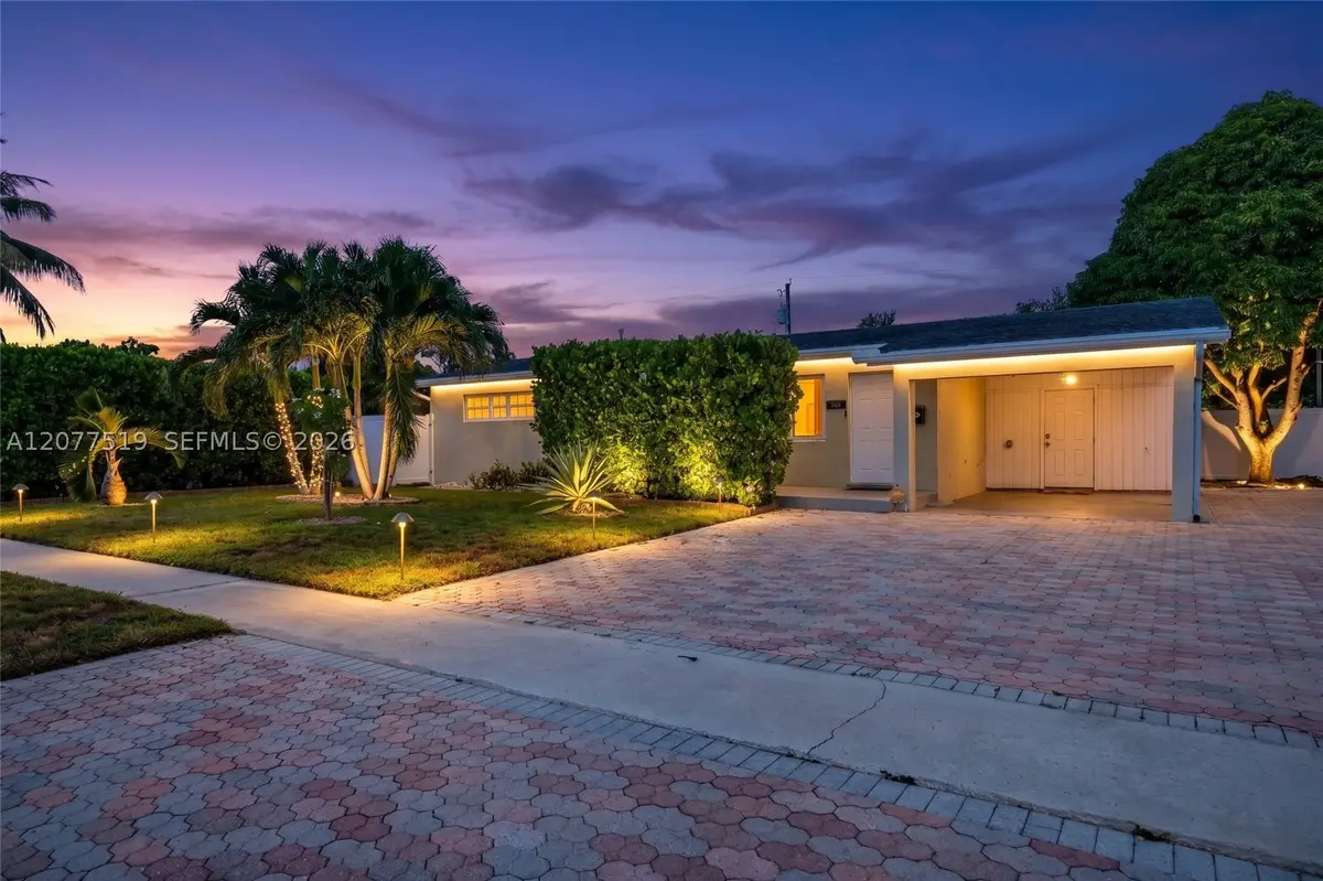 2061 SW 38th Ave, Fort Lauderdale, FL 33312 - #1
