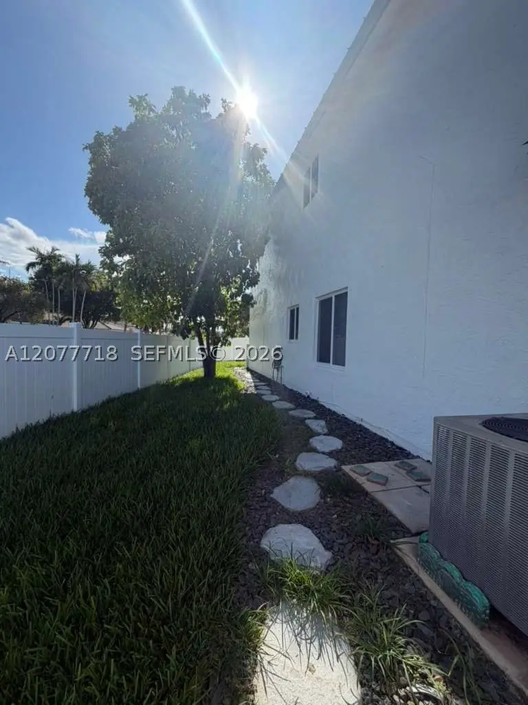 1920 NW 182nd Ter, Pembroke Pines, FL 33029 - #2
