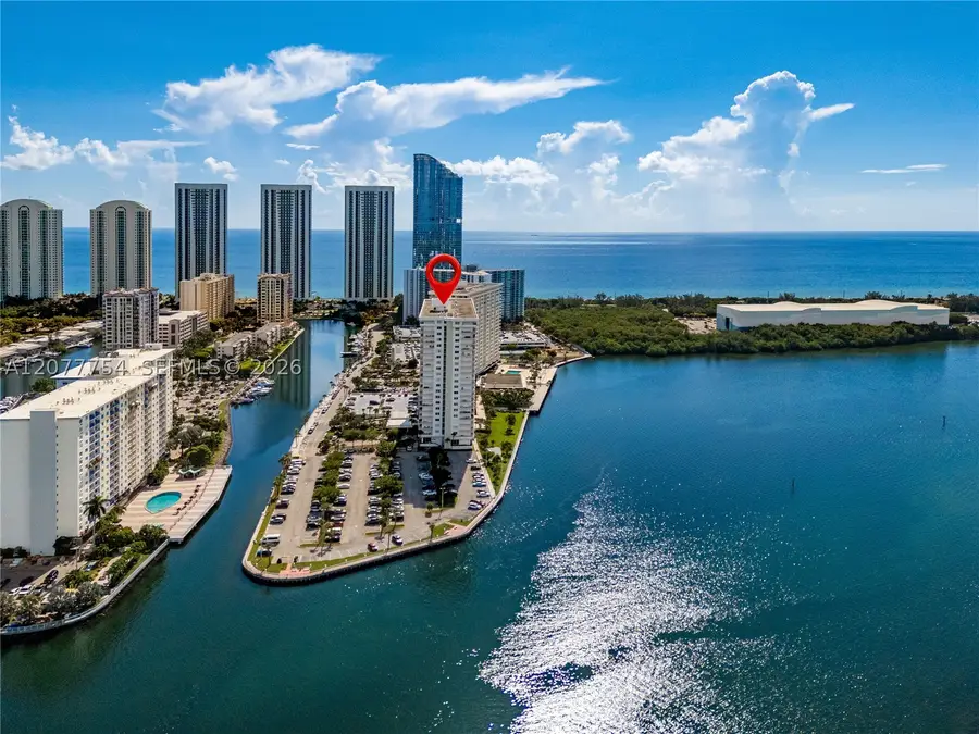 500 Bayview Dr #825, Sunny Isles Beach, FL 33160 - #3