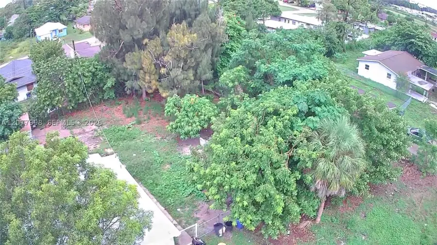 5438/5440 Fourth Ave, Fort Myers, FL 33907 - #2