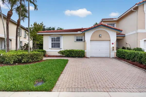 11641 NW 47th Dr, Coral Springs, FL 33076