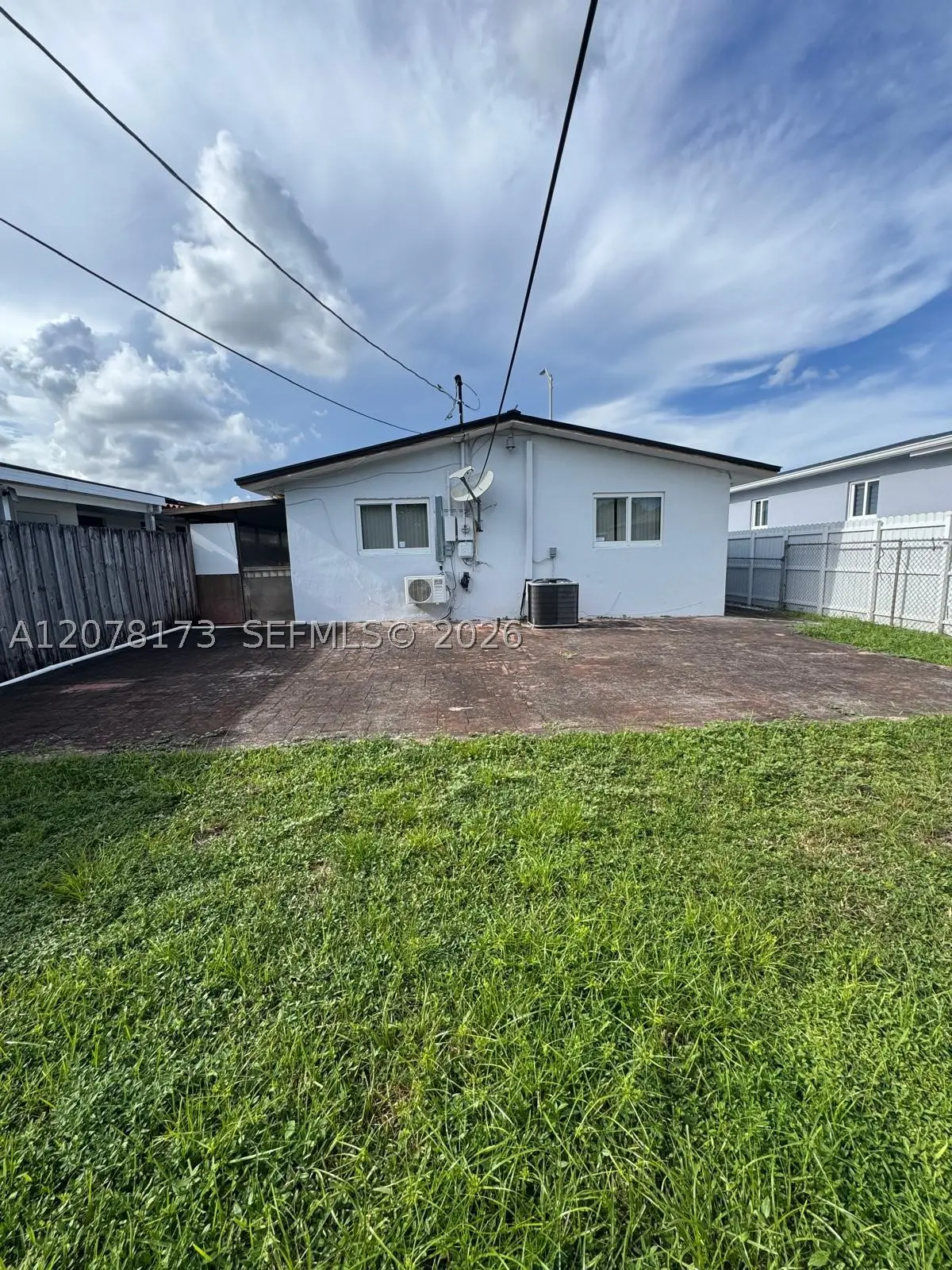 550 E 29th St, Hialeah, FL 33013 - #1