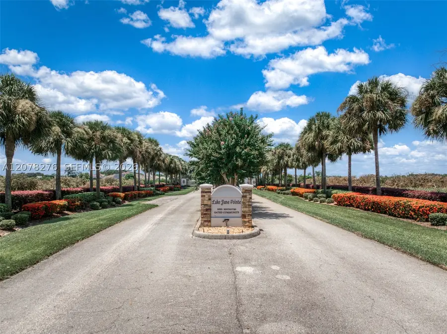 135 Sunset Pointe Blvd, Lake Placid, FL 33852 - #2