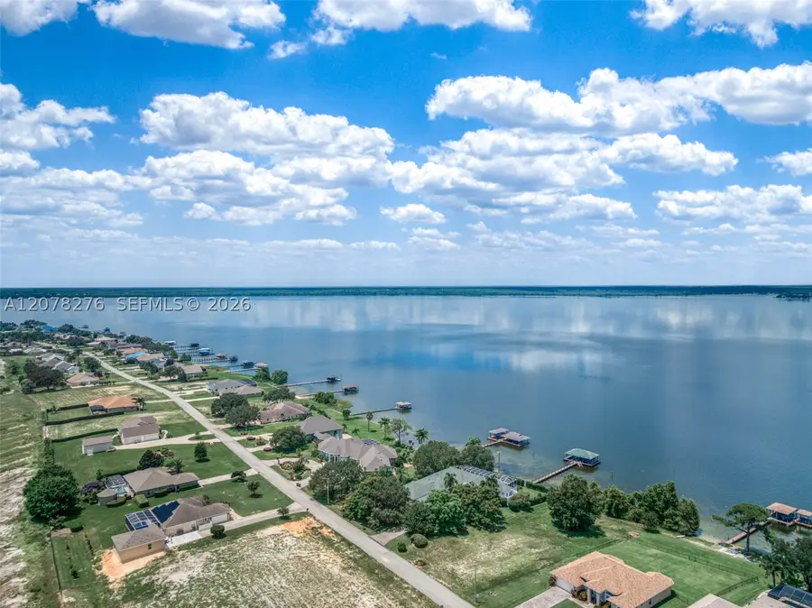 135 Sunset Pointe Blvd, Lake Placid, FL 33852 - #3