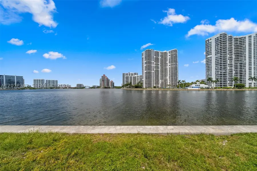 18970 N Bay Rd, Sunny Isles Beach, FL 33160 - #2