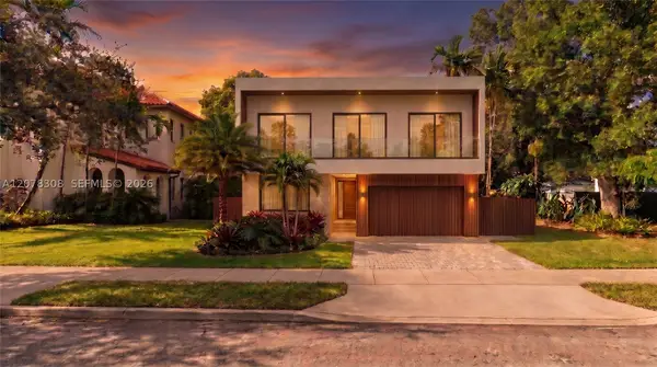 44 NE 88th St, El Portal, FL 33138
