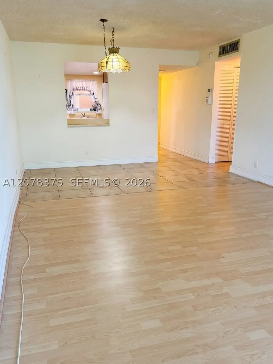 3261 Holiday Springs Blvd #401, Margate, FL 33063 - #3