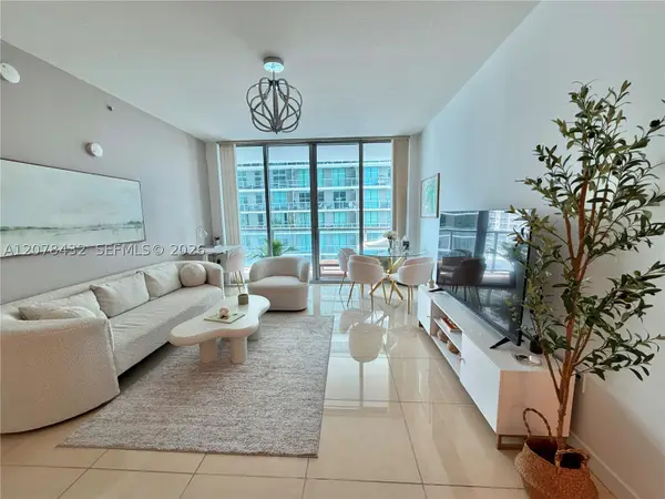 1111 SW 1st Ave #2215-N, Miami, FL 33130