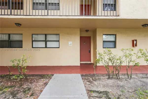 3199 Foxcroft Rd #104, Miramar, FL 33025