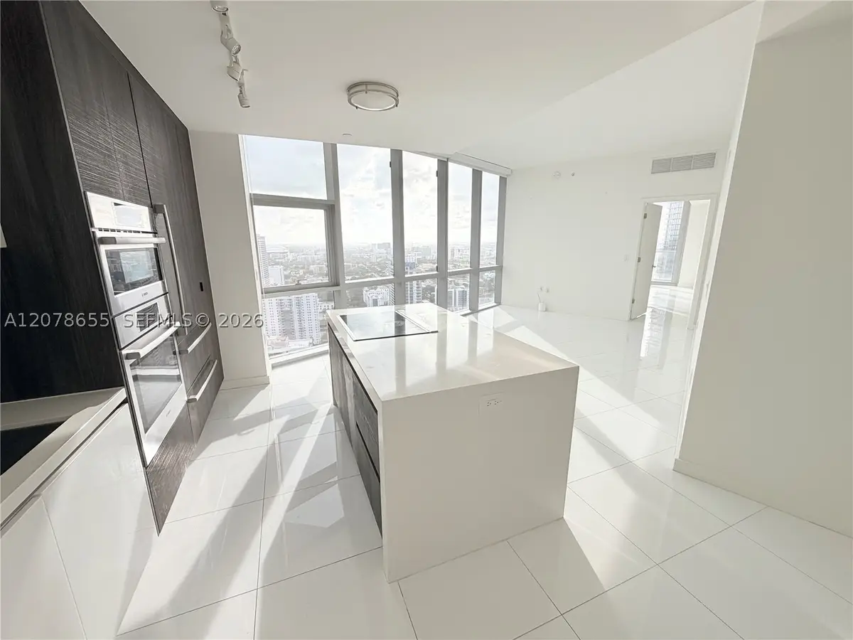 851 NE 1st Ave #3202, Miami, FL 33132 - #1