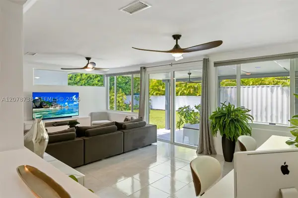 6140 SW 65th Ave, South Miami, FL 33143