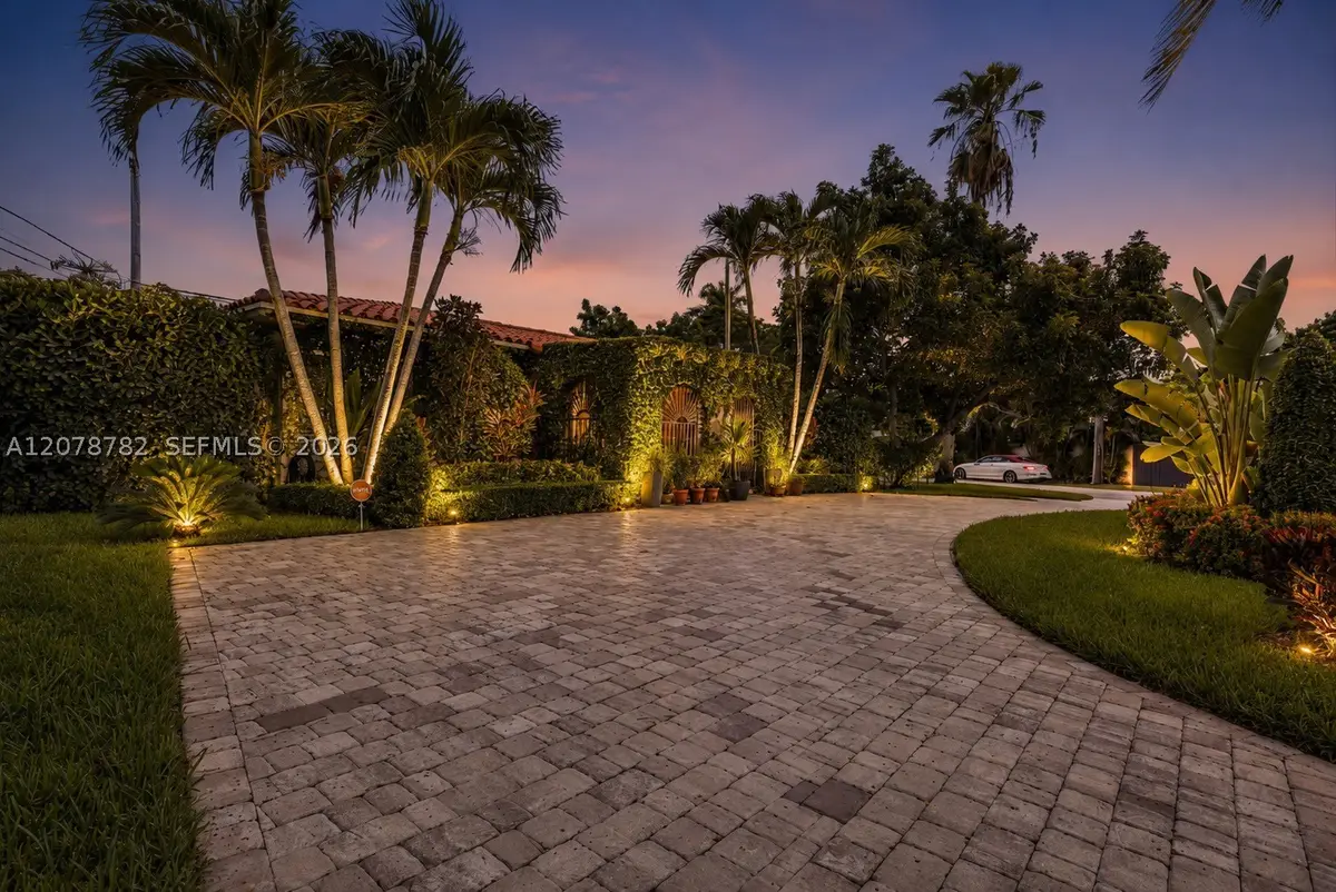6811 SW 48th Ter, Miami, FL 33155 - #1