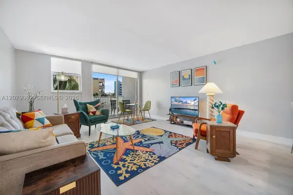 211 S Ocean Dr #302, Hollywood, FL 33019
