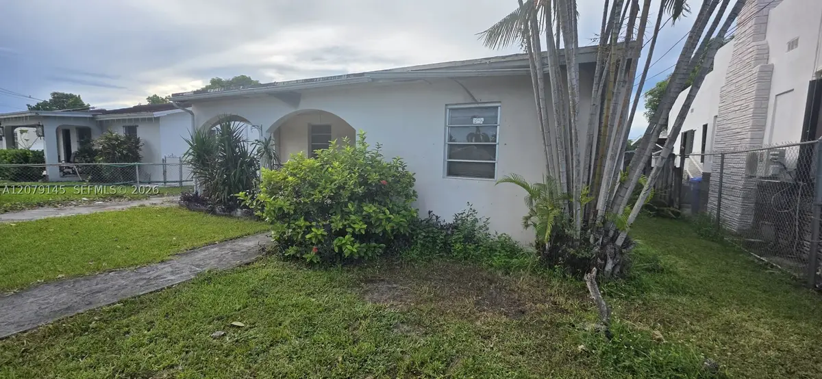 3441 NW 17th St, Miami, FL 33125 - #1