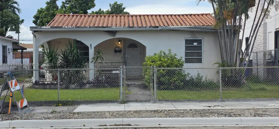 3441 NW 17th St, Miami, FL 33125 - #2