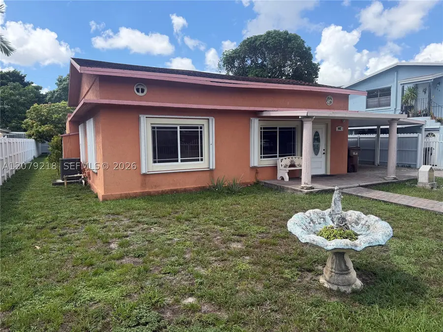 962 E 19th St, Hialeah, FL 33013 - #2