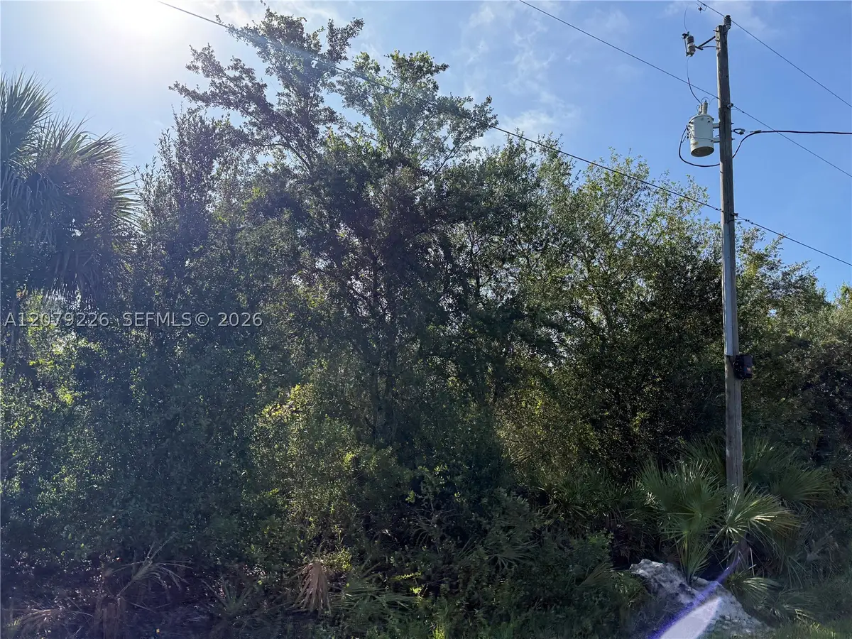145 S Utopia St, Clewiston, FL 33440 - #1