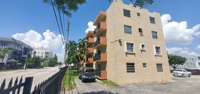 677 SW 9th Ave #405, Miami, FL 33130 - #1