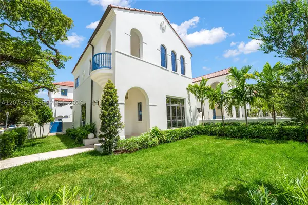 550 Malaga Ave #Villa 1, Coral Gables, FL 33134