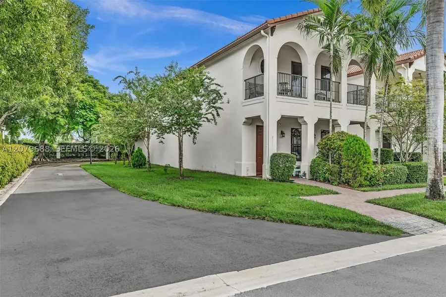 8397 NW 38th St, Cooper City, FL 33024 - #2