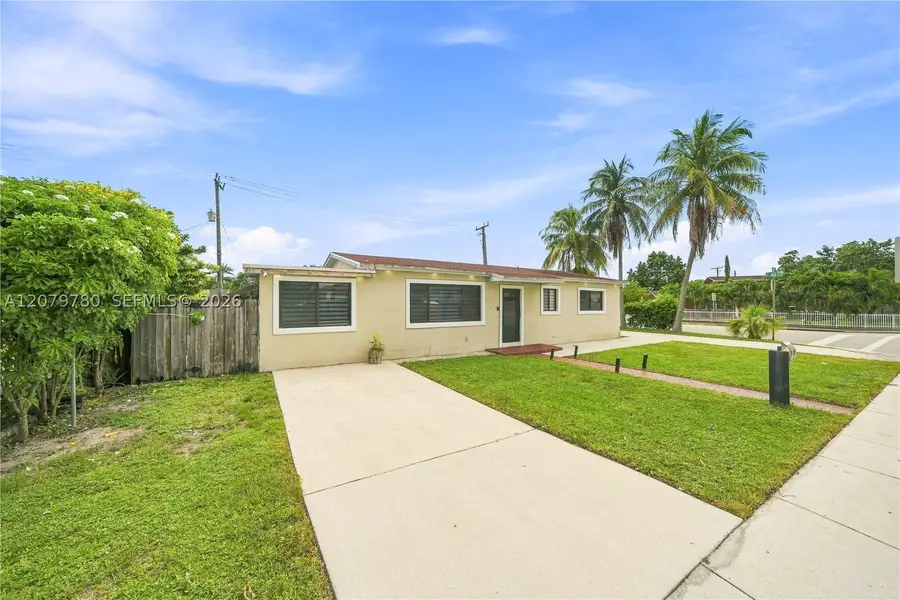 4041 W 8th Ave, Hialeah, FL 33012 - #2
