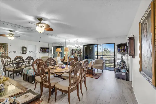 10442 Sunrise Lakes Blvd #312, Sunrise, FL 33322
