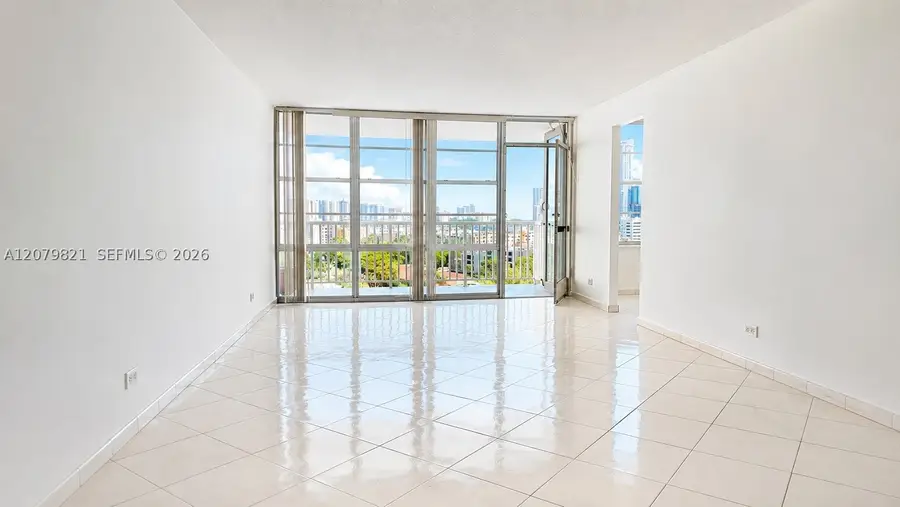 231 174th St #1215, Sunny Isles Beach, FL 33160 - #2