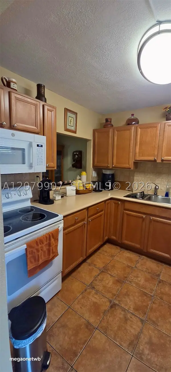 2728 N Garden Dr N #112, Lake Worth, FL 33461