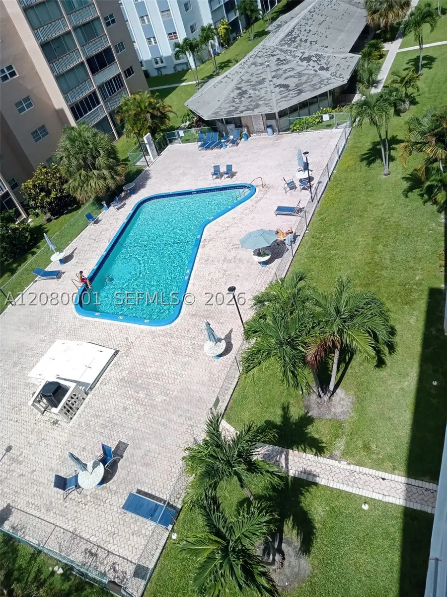 319 NE 14th Ave #604, Hallandale Beach, FL 33009 - #2